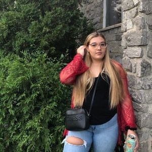 Meet your Posher, Sabrina